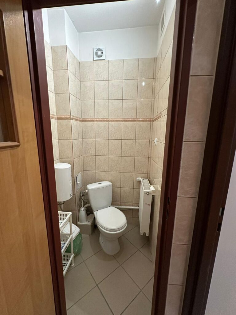 1000037467